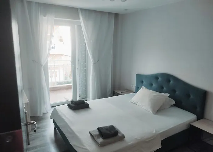 Mediterranean Stars 2 Apartman Peraía